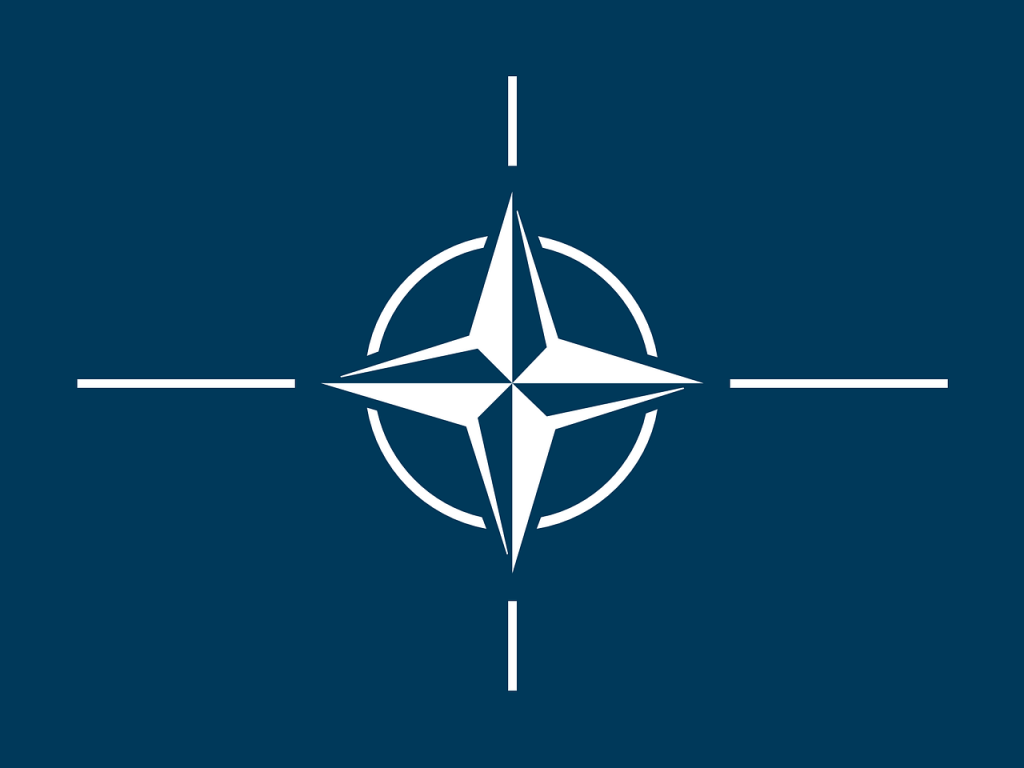 Komoly fenyegetésként értékeli a NATO a Kína által javasolt új internet architektúrát