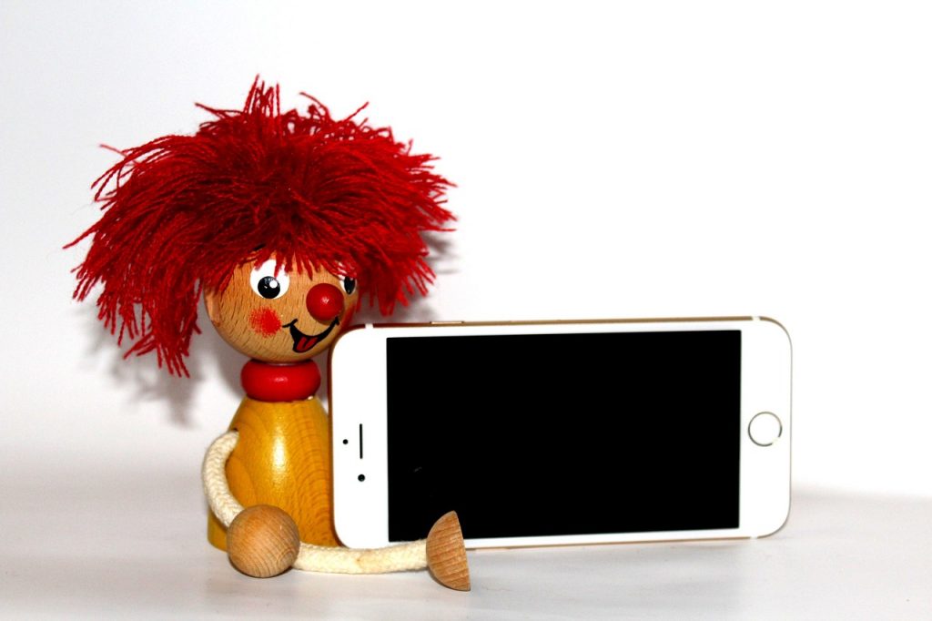 Szigorúbb adatvédelmi szabályokat hozott az Apple a gyermekeknek szánt appokra vonatkozóan