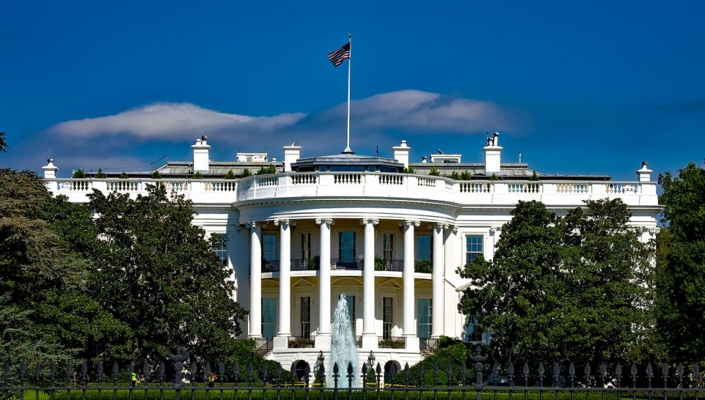 A Trump kormányzat cenzúrával lépne fel az állítólagos cenzúra ellen
