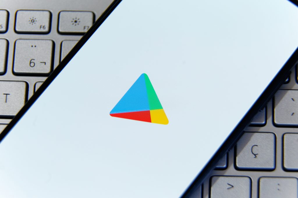 A Google biztonsági szigorításokat vezet be androidos alkalmazásfejlesztők számára