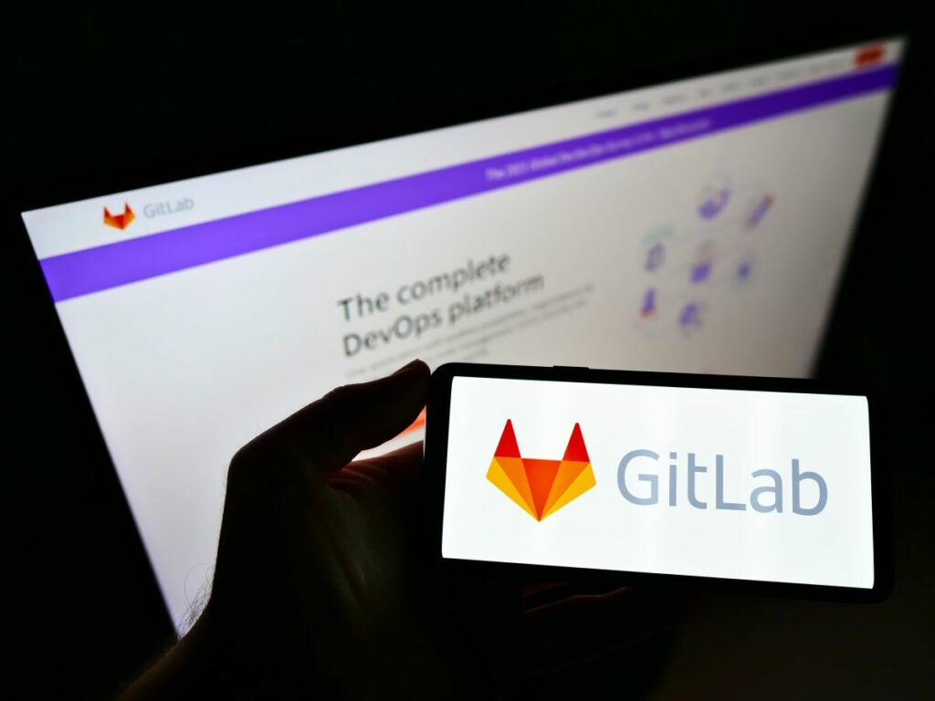 Kritikus hiba érinti a Gitlabot, sokan mégsem frissítik
