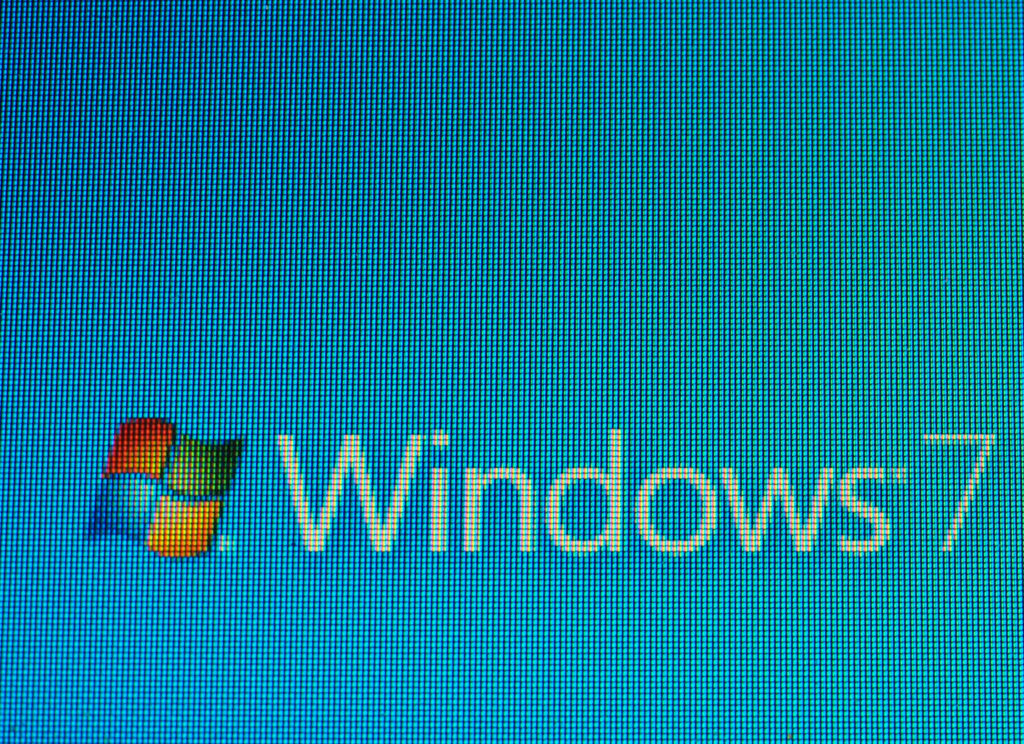 Holnaptól végleg megszűnik a Windows 7 és a Windows 8.1 támogatása