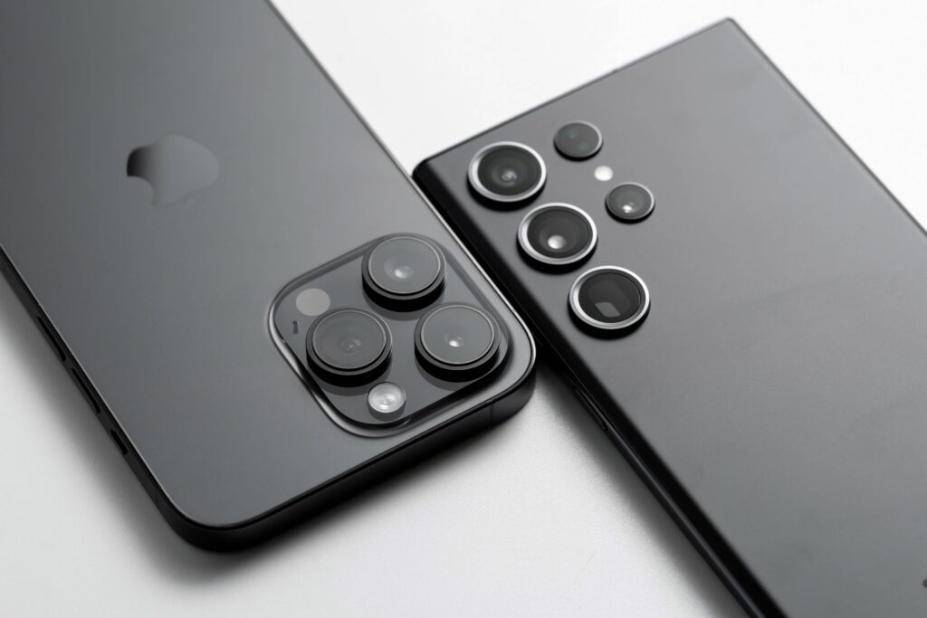 A CISA 3 hetet ad az iPhone és Android felhasználók számára a frissítések telepítésére