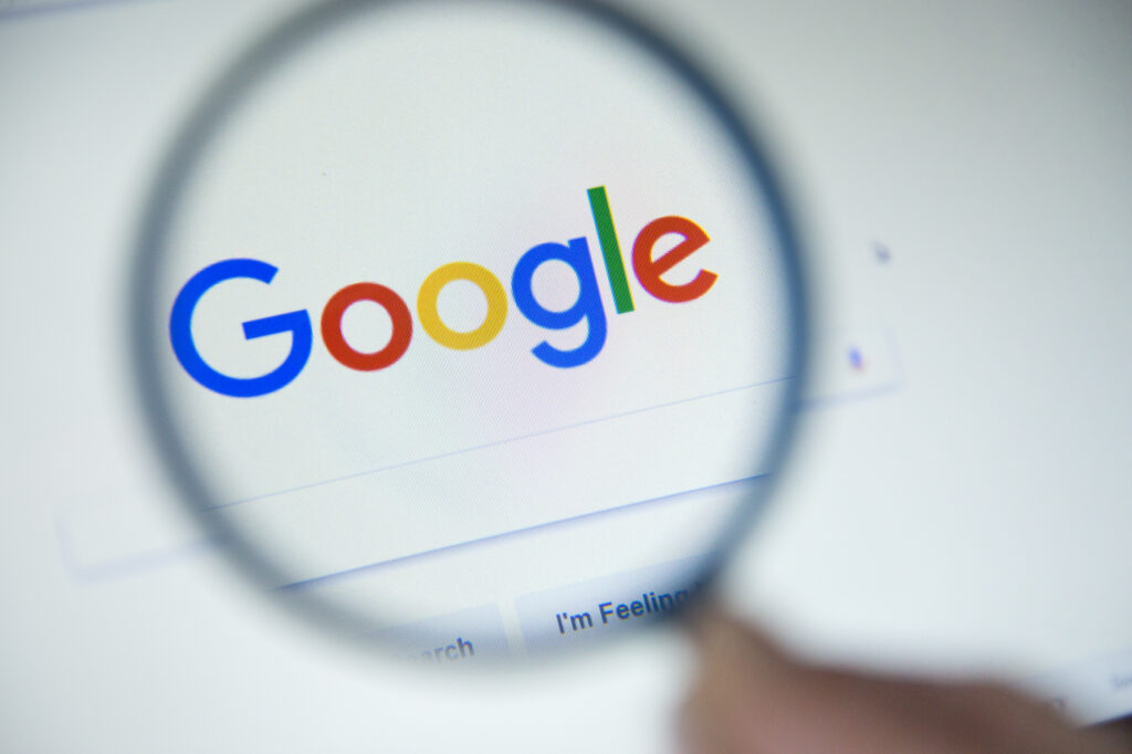 Egy kiberbiztonsági kutató olyan sebezhetőséget azonosított, amely lehetővé tette bizonyos Google-fiókokhoz társított helyreállítási telefonszámok kiszivárogtatását.