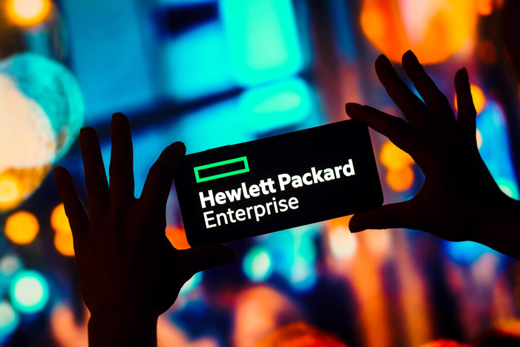 A Hewlett-Packard Enterprise (HPE) biztonsági frissítéseket adott ki, amiben többek között a CVE-2025-37103 azonosítón nyomon követett kritikus sérülékenység is javításra került, amely az Instant On Access Point eszközöket érinti.