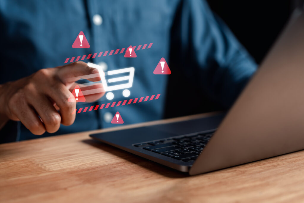 Az online vásárlás rejtett kockázatai: miért nem elég csak óvatosnak lennünk?